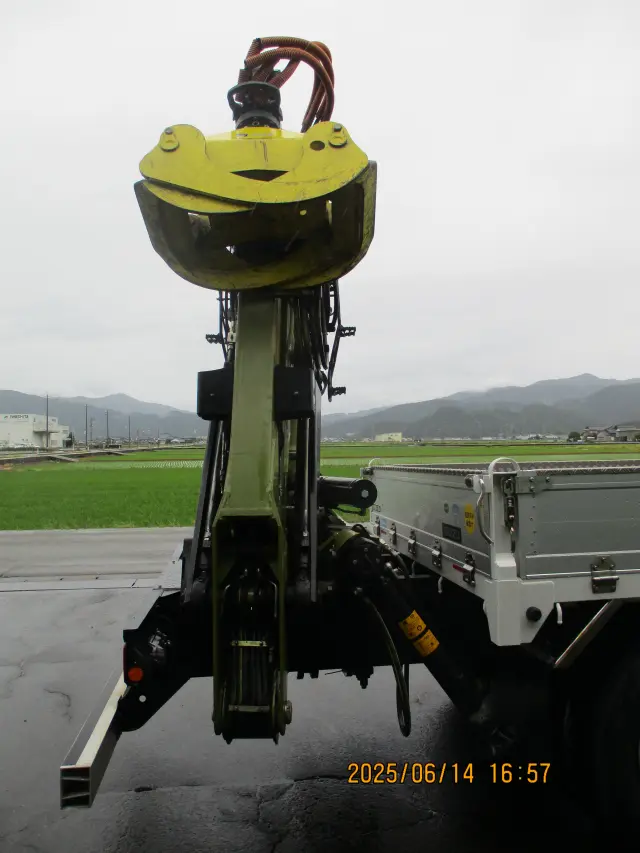 いすゞ フォワード QPG-FVR34U2(2WD)の写真10