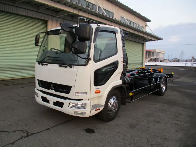 三菱 ファイター TKG-FK71F(2WD)の写真1
