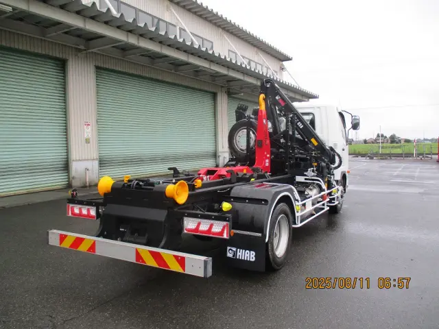 三菱 ファイター 2KG-FK72FYの写真2