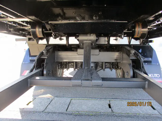 三菱 キャンター 2PG-FEB90(2WD)の写真11