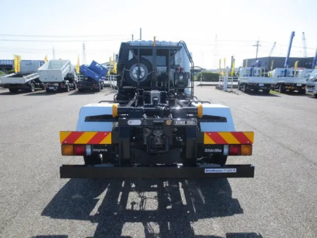 三菱 ファイター 2KG-FK72F(2WD)の写真7