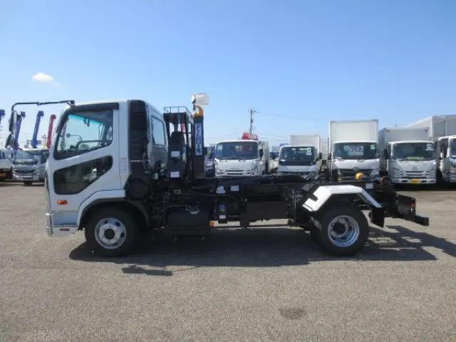 三菱 ファイター 2KG-FK72F(2WD)の写真9