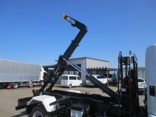 三菱 ファイター 2KG-FK72F(2WD)の写真12