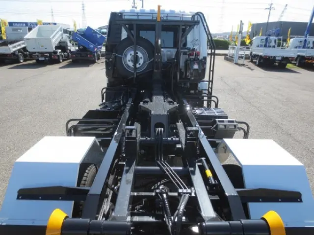 三菱 ファイター 2KG-FK72F(2WD)の写真13