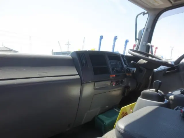 いすゞ フォワード TKG-FRR90S1(2WD)の写真15