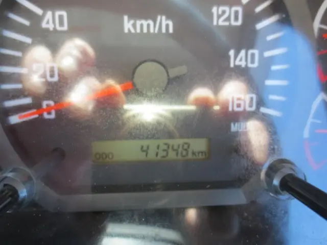 いすゞ フォワード TKG-FRR90S1(2WD)の写真16