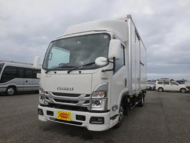 いすゞ エルフ 2RG-NLR88AN(2WD)の写真1
