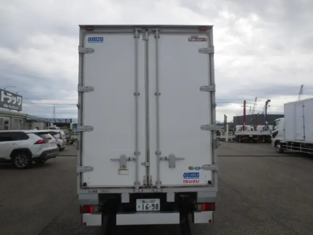 いすゞ エルフ 2RG-NLR88AN(2WD)の写真8