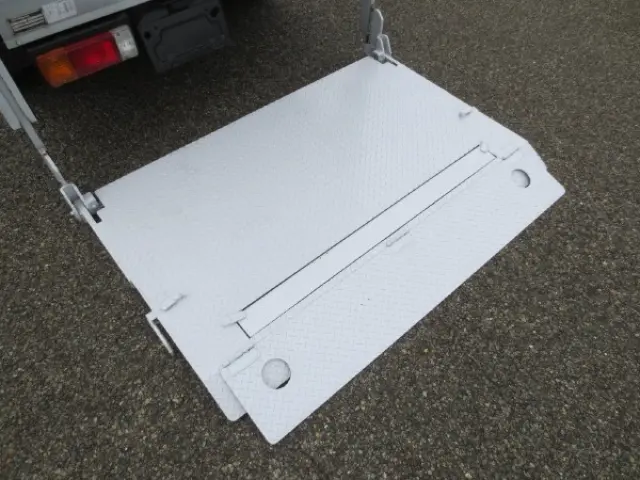 日野 デュトロ 2RG-XZC605M(2WD)の写真14