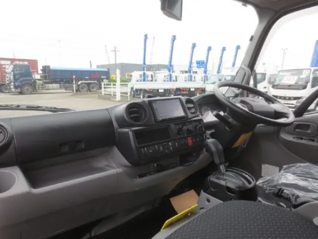 日野 デュトロ 2RG-XZC605M(2WD)の写真17