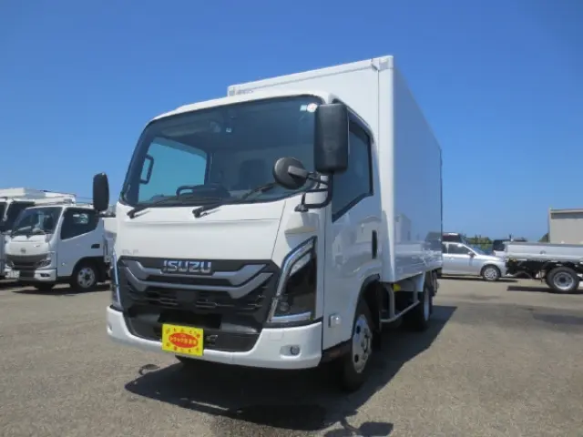 いすゞ エルフ 2RG-NMR88M(2WD)の写真1