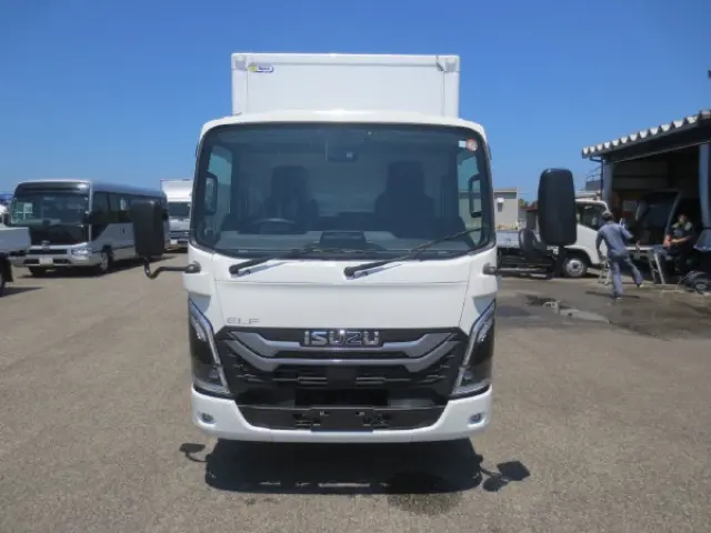 いすゞ エルフ 2RG-NMR88M(2WD)の写真6