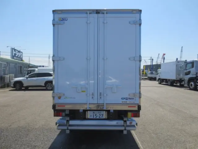 いすゞ エルフ 2RG-NMR88M(2WD)の写真7