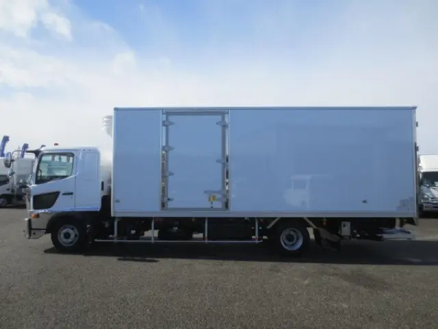 日野 レンジャー 2KG-FD2ABG(2WD)の写真9