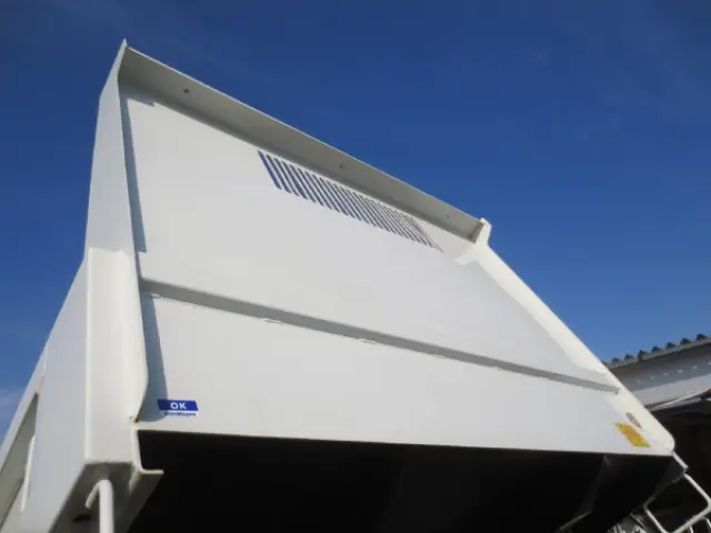 いすゞ エルフ 2RG-NJR88AN(2WD)の写真11