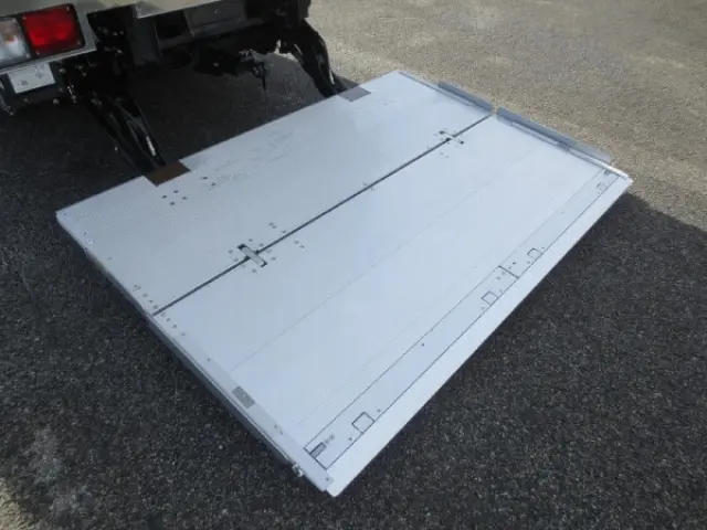 日野 レンジャー 2KG-FD2ABG(2WD)の写真12