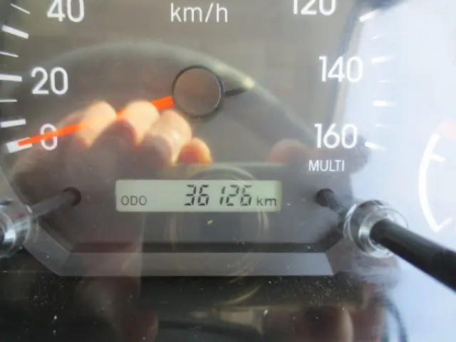 いすゞ エルフ 2RG-NJR88AN(2WD)の写真16