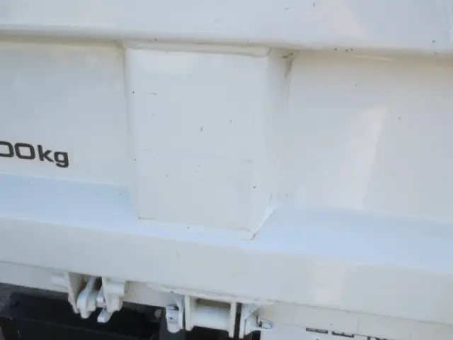 いすゞ エルフ 2RG-NJR88AN(2WD)の写真21