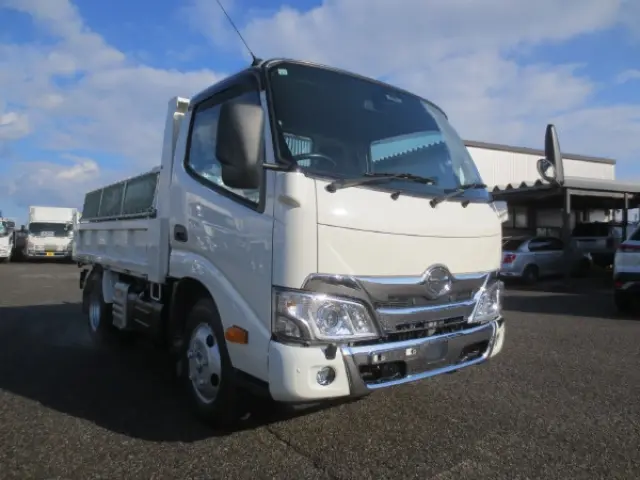 日野 デュトロ 2RG-XZU600T(2WD)の写真2