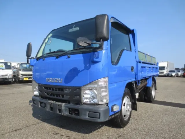 いすゞ エルフ 2RG-NJR88AN(2WD)の写真3