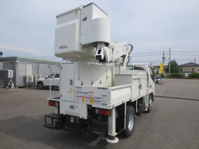日野 デュトロ TPG-XZU600X(2WD)の写真4