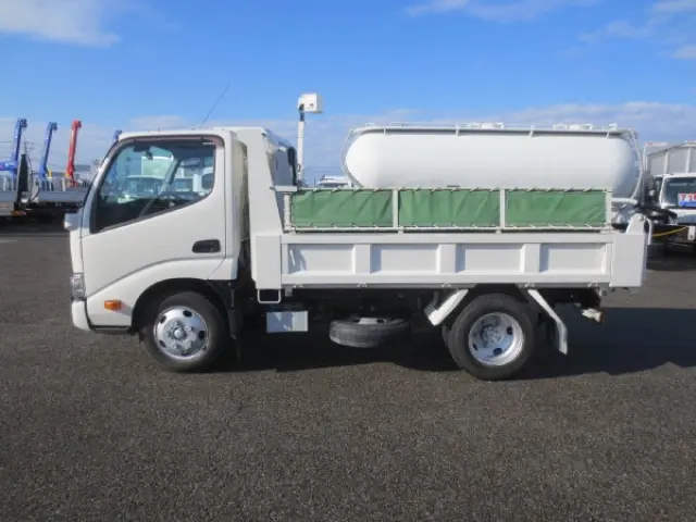 日野 デュトロ 2RG-XZU600T(2WD)の写真9