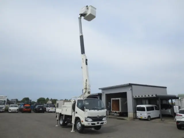 日野 デュトロ TPG-XZU600X(2WD)の写真10