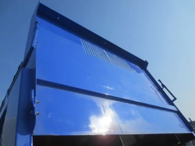 いすゞ エルフ 2RG-NJR88AN(2WD)の写真11