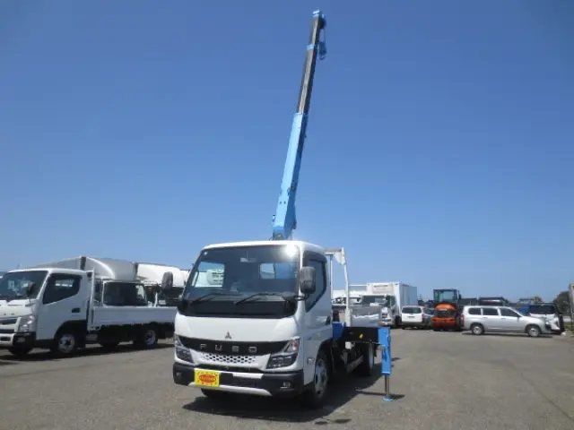 三菱 キャンター 2RG-FEAV0(2WD)の写真1