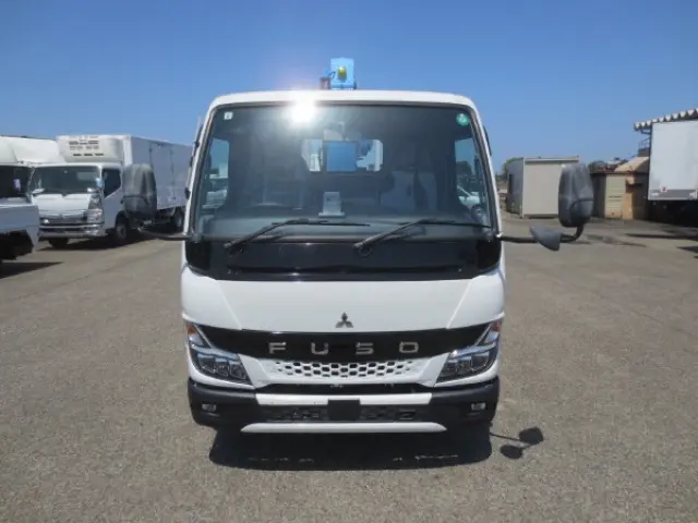 三菱 キャンター 2RG-FEAV0(2WD)の写真6