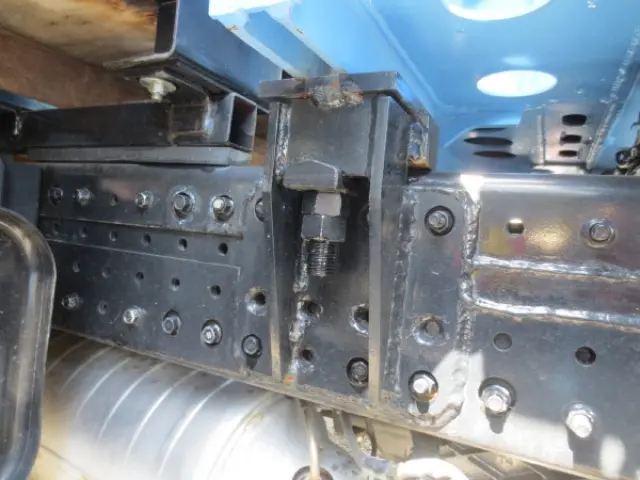 三菱 キャンター 2RG-FEAV0(2WD)の写真13