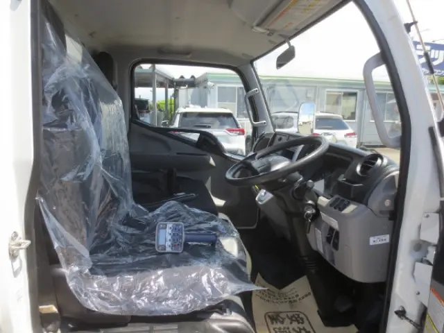 三菱 キャンター TPG-FEA50(2WD)の写真14