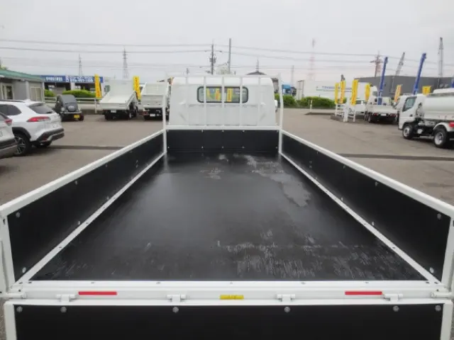 三菱 キャンター 2RG-FEB50(2WD)の写真10