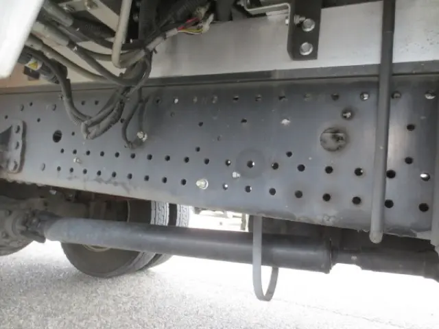 いすゞ フォワード 2RG-FRR90S1(2WD)の写真13