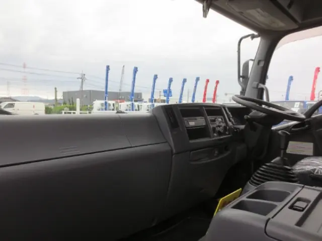 いすゞ フォワード 2RG-FRR90S1(2WD)の写真15