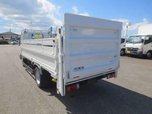 トヨタ ダイナ 2RG-XZU655(2WD)の写真5