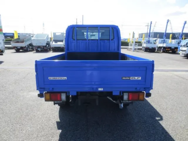 いすゞ エルフ TPG-NHR85A(2WD)の写真7