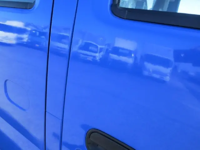 いすゞ エルフ TPG-NHR85A(2WD)の写真17