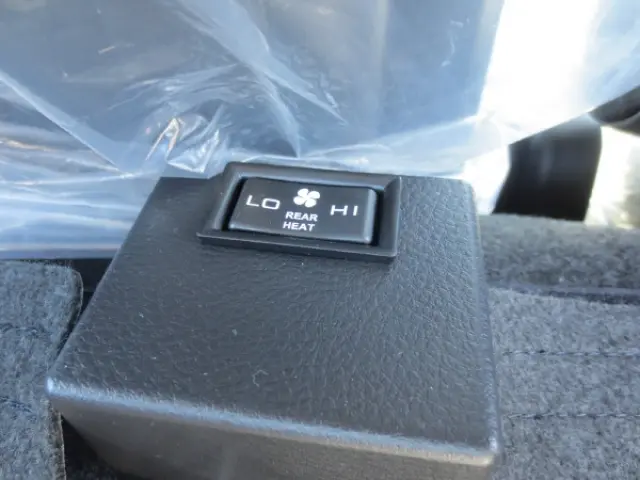 三菱 キャンター 2RG-FBA20(2WD)の写真15