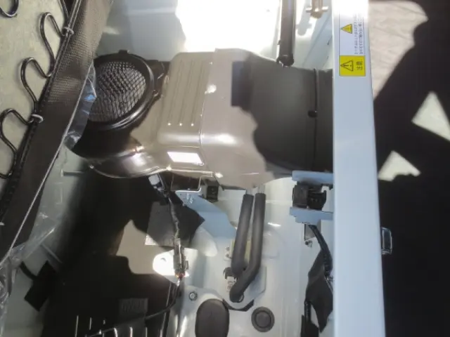 三菱 キャンター 2RG-FBA20(2WD)の写真16