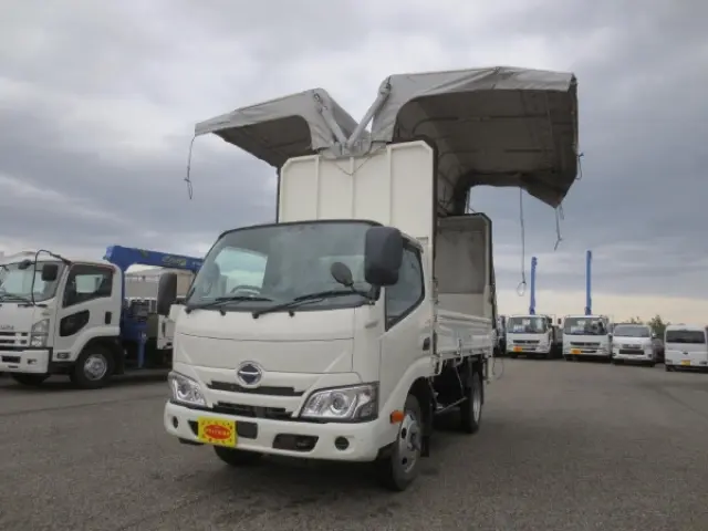 日野 デュトロ 2RG-XZC605M(2WD)の写真1