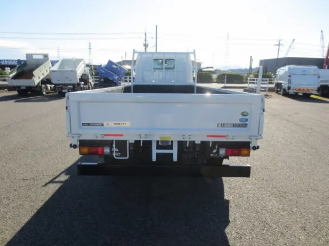 三菱 キャンター 2RG-FEAV0(2WD)の写真7