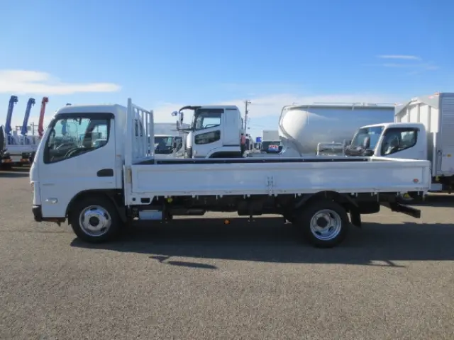 三菱 キャンター 2RG-FEAV0(2WD)の写真9