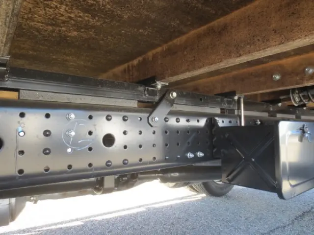 三菱 キャンター 2RG-FEAV0(2WD)の写真11