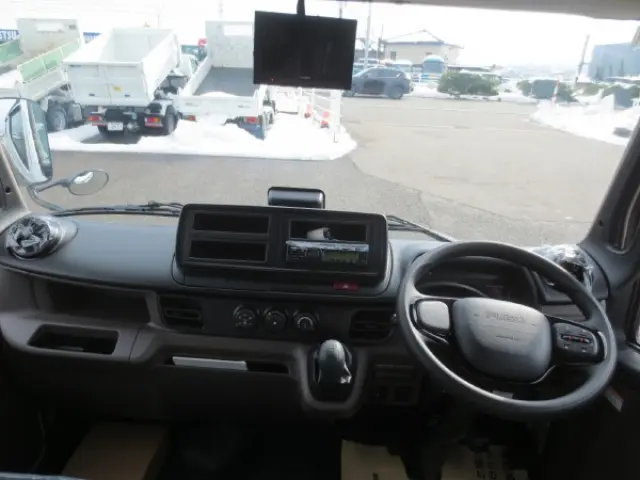三菱 キャンター 2RG-FBA20(2WD)の写真14