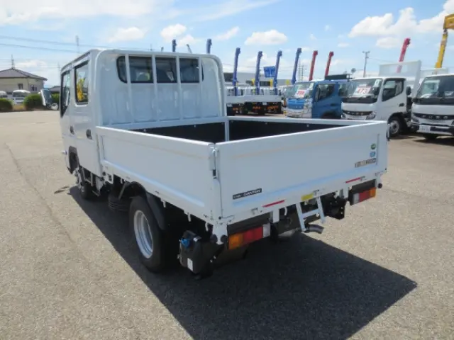 三菱 キャンター 2RG-FBA20(2WD)の写真5