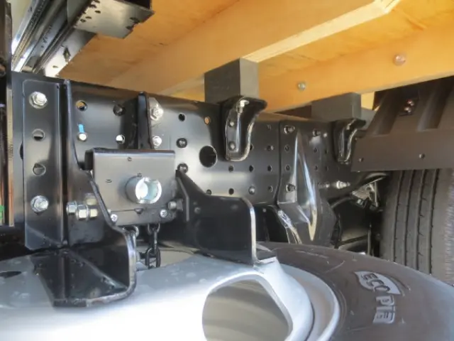 三菱 キャンター 2RG-FBA20(2WD)の写真11