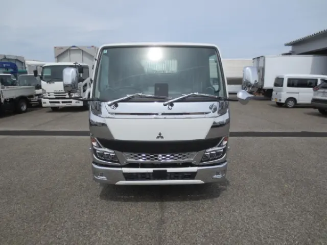 三菱 キャンター 2RG-FBA60(2WD)の写真6