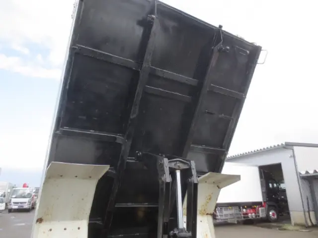 三菱 ファイター 2PG-FK72N(2WD)の写真12