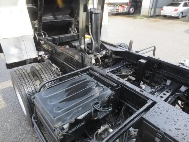 三菱 ファイター 2PG-FK72N(2WD)の写真13